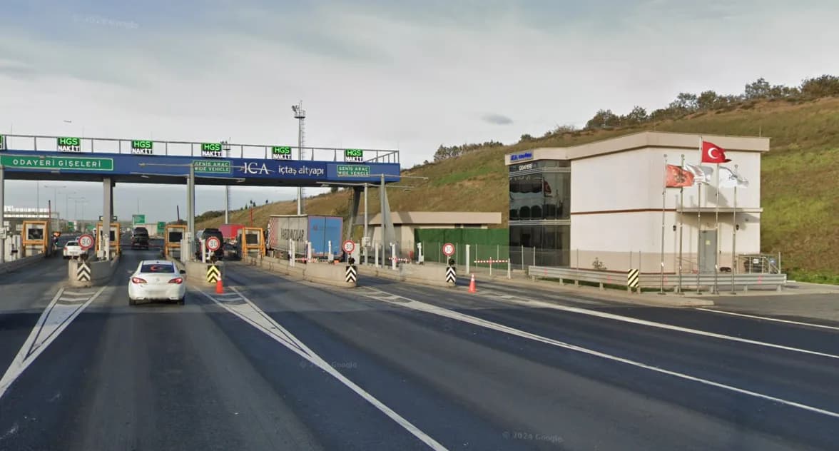 ICA Highway Toll Booth and Transformer & Generator Building Image 1